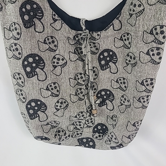 Kathmandu Imports Bag Purse Crossbody Handmade Black Grey Mushroom Print - Picture 2 of 6
